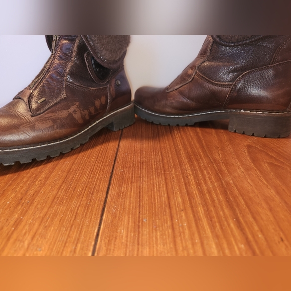 Pajar Leather Women's Boots - Picture 3 of 13